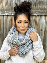 Load image into Gallery viewer, Cowl