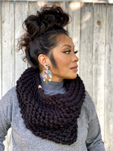 Load image into Gallery viewer, Cowl