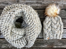 Load image into Gallery viewer, Blanket Infinity Scarf