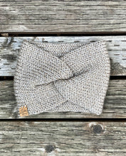 Load image into Gallery viewer, Lauhala Presley Ear Warmer