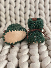 Load image into Gallery viewer, Kale Baby Booties