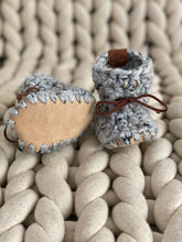 Load image into Gallery viewer, Marble Baby Booties